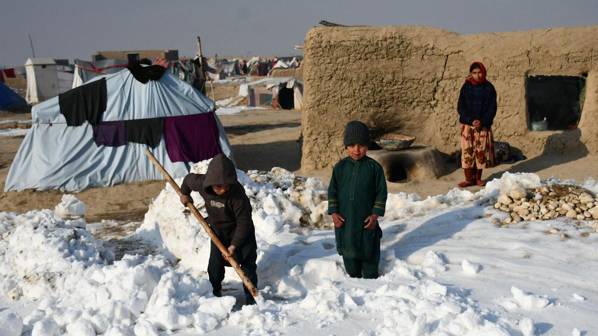 अफगानिस्तानमा कठ्याङ्ग्रिएर २५ जनाको मृत्यु